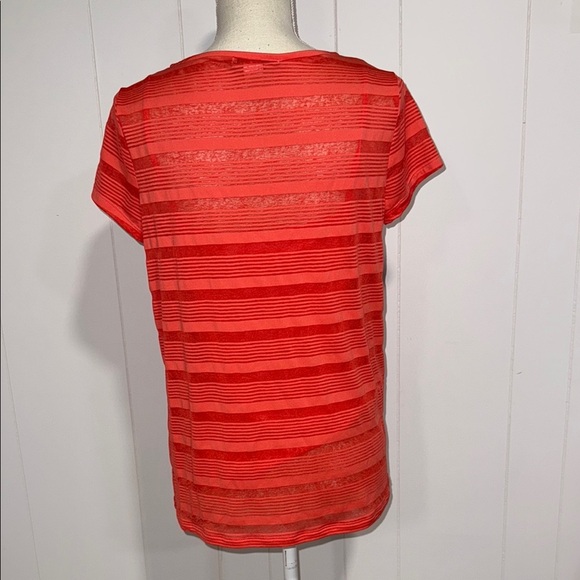 Liz Claiborne Red Striped Short Sleeve Top - Picture 2 of 3
